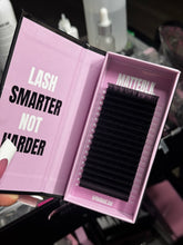 FAN FAVORITE (CC CURL