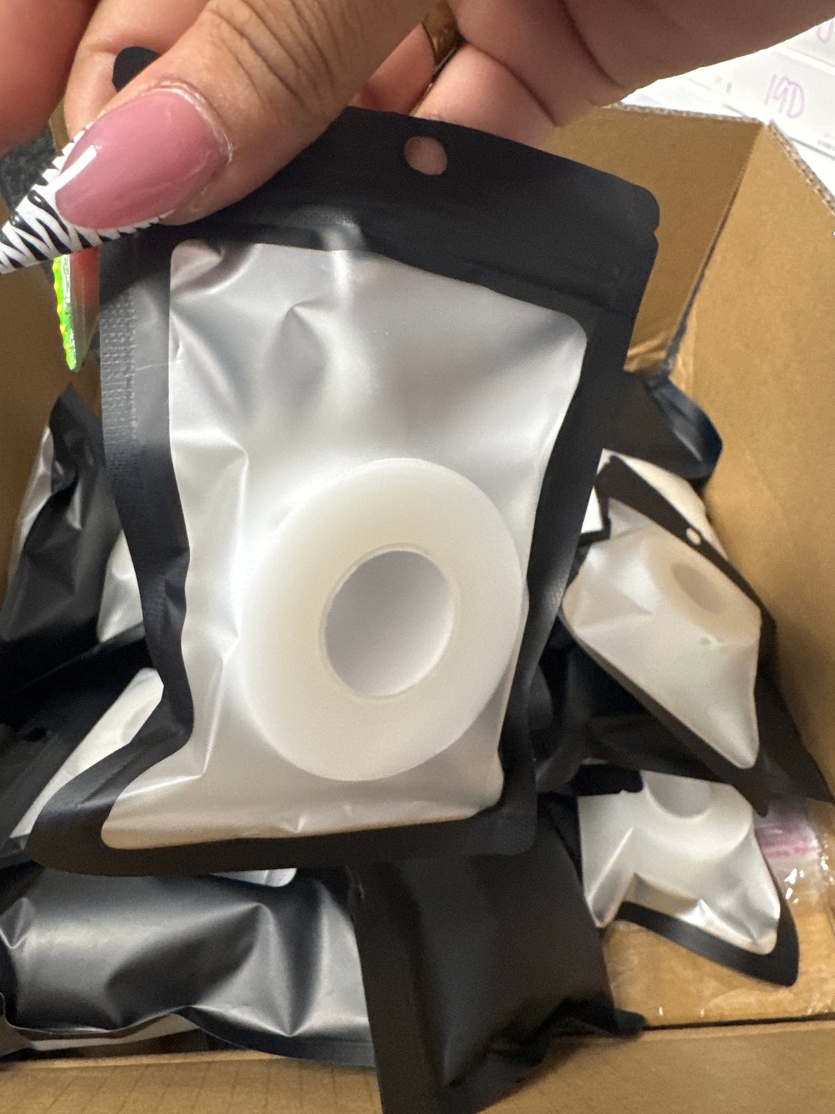 ULTRA HOLD TAPE